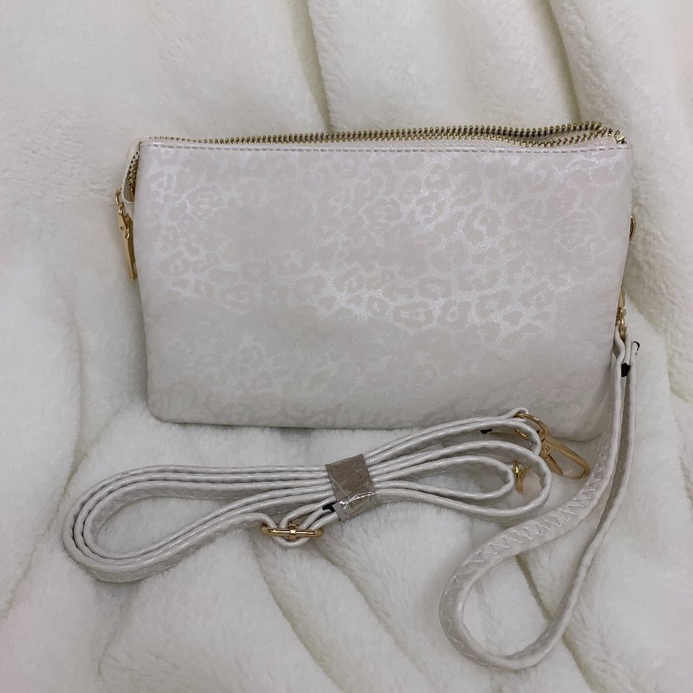 Vegan Leather Animal Print Fashion Crossbody Wrist - Picture 1 of 7